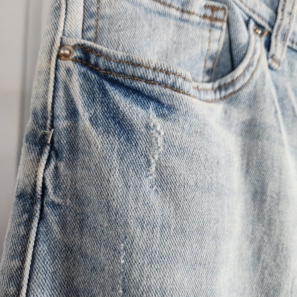 INC Denim women's girlfriend jeans - Picture 7 of 10